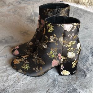 Flower booties